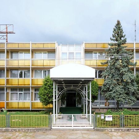 Retro Lido - Vonyarcvashegy Hotel Luaran gambar